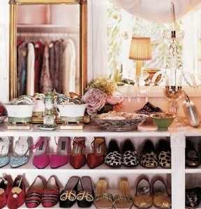 Bookshelf shoe rack