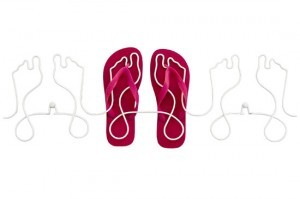 Footprint shoe rack