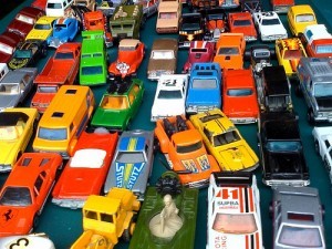How To Organize A Garage Sale